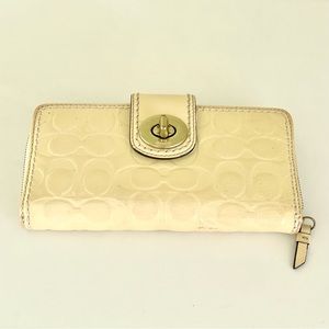 Coach Creamy White Wallet